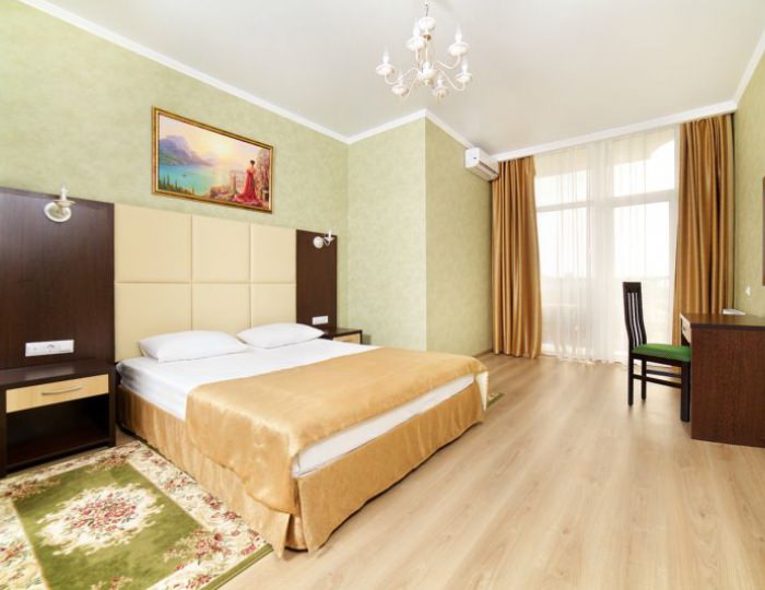 Люкс с балконом - Гостиничный комплекс «Эмеральд»